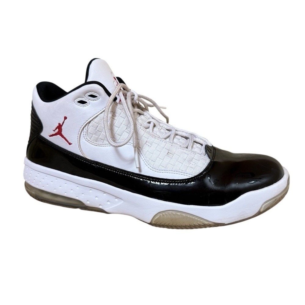 Air Jordan Max Aura Mens Basketball Shoes‎ White Black Gym Red Size 11